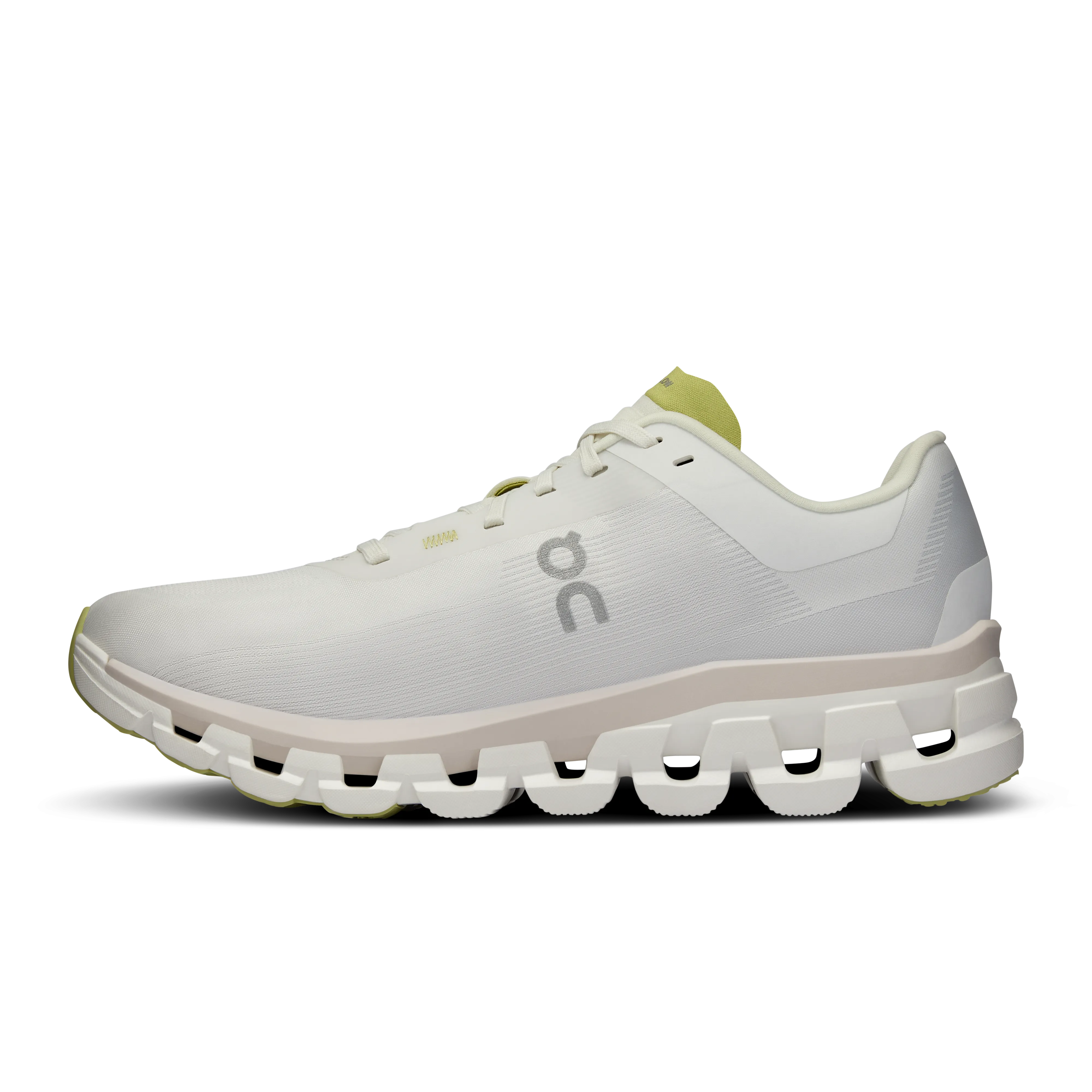 On Running Women's Cloudflow 4 Shoes - White / Sand