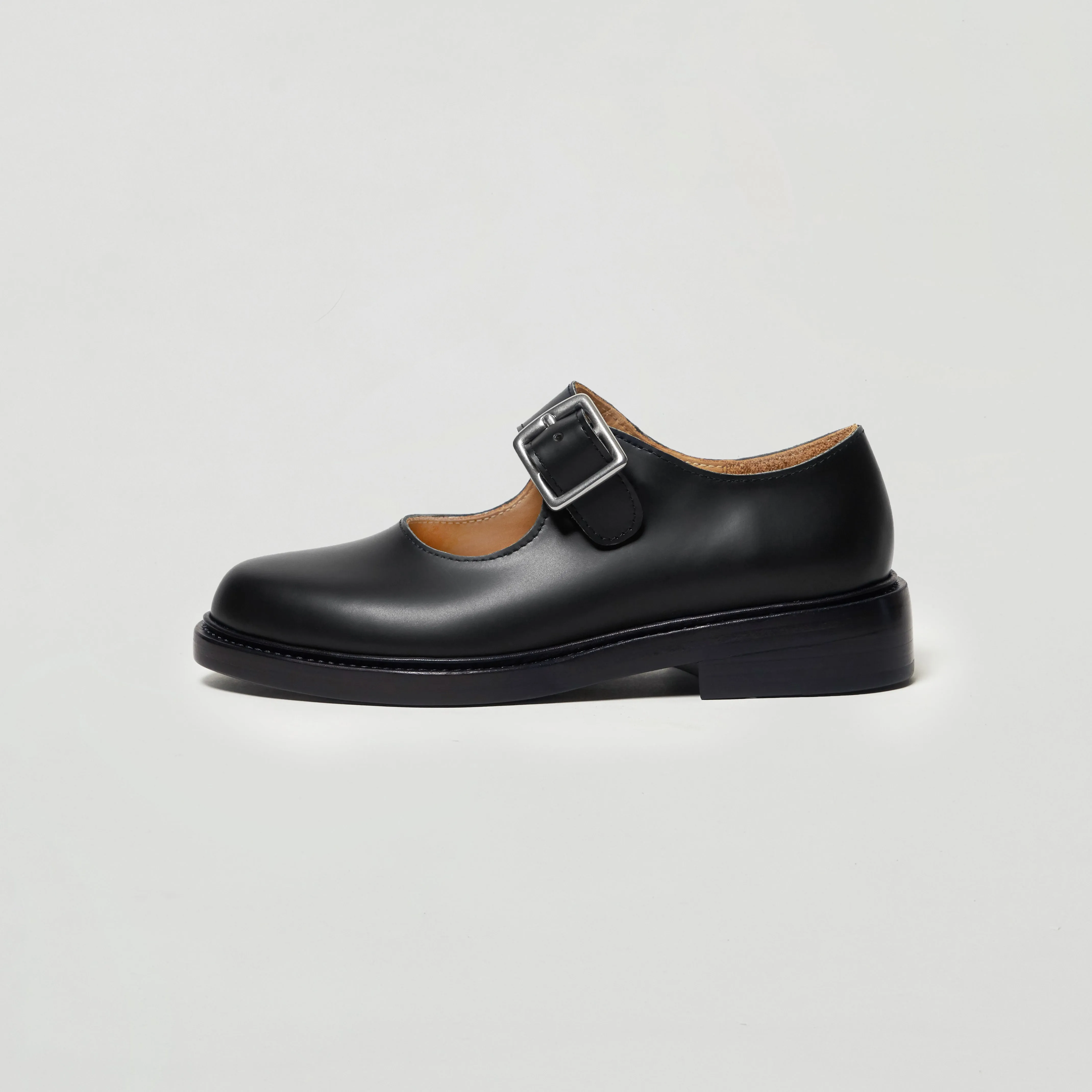 Plain Mary Janes (black)